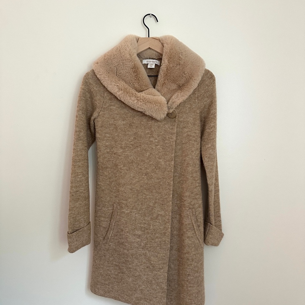 Ellen Tracy Beige Teddy Coat with Plush Collar